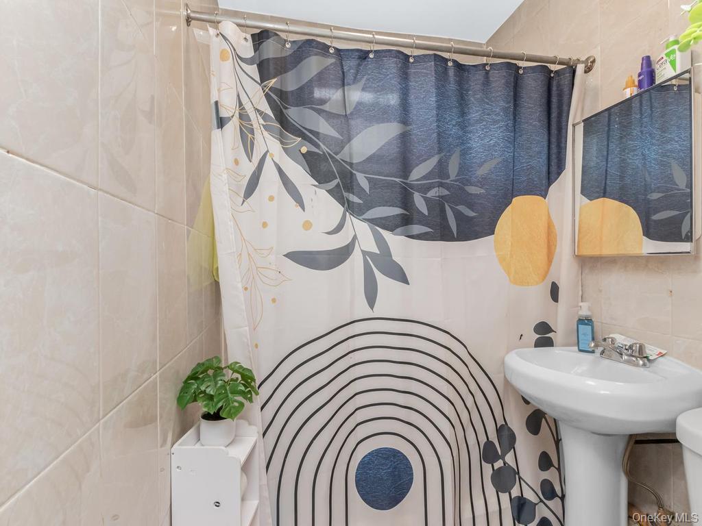 18 Porach Street Property Photo 8