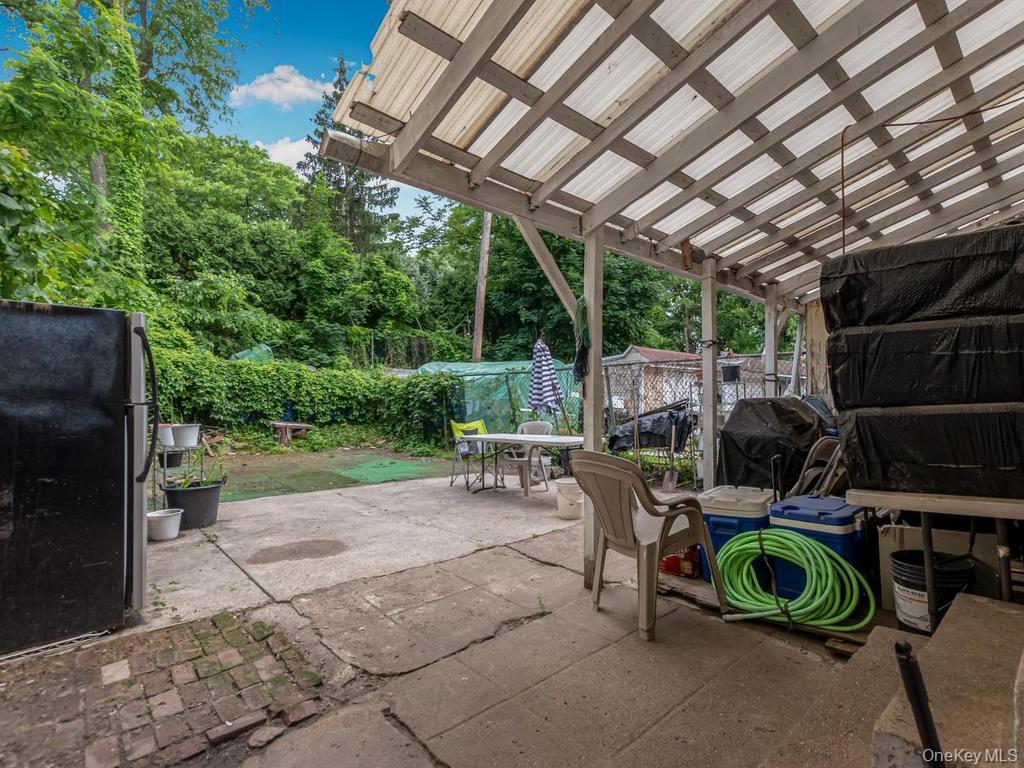 18 Porach Street Property Photo 19
