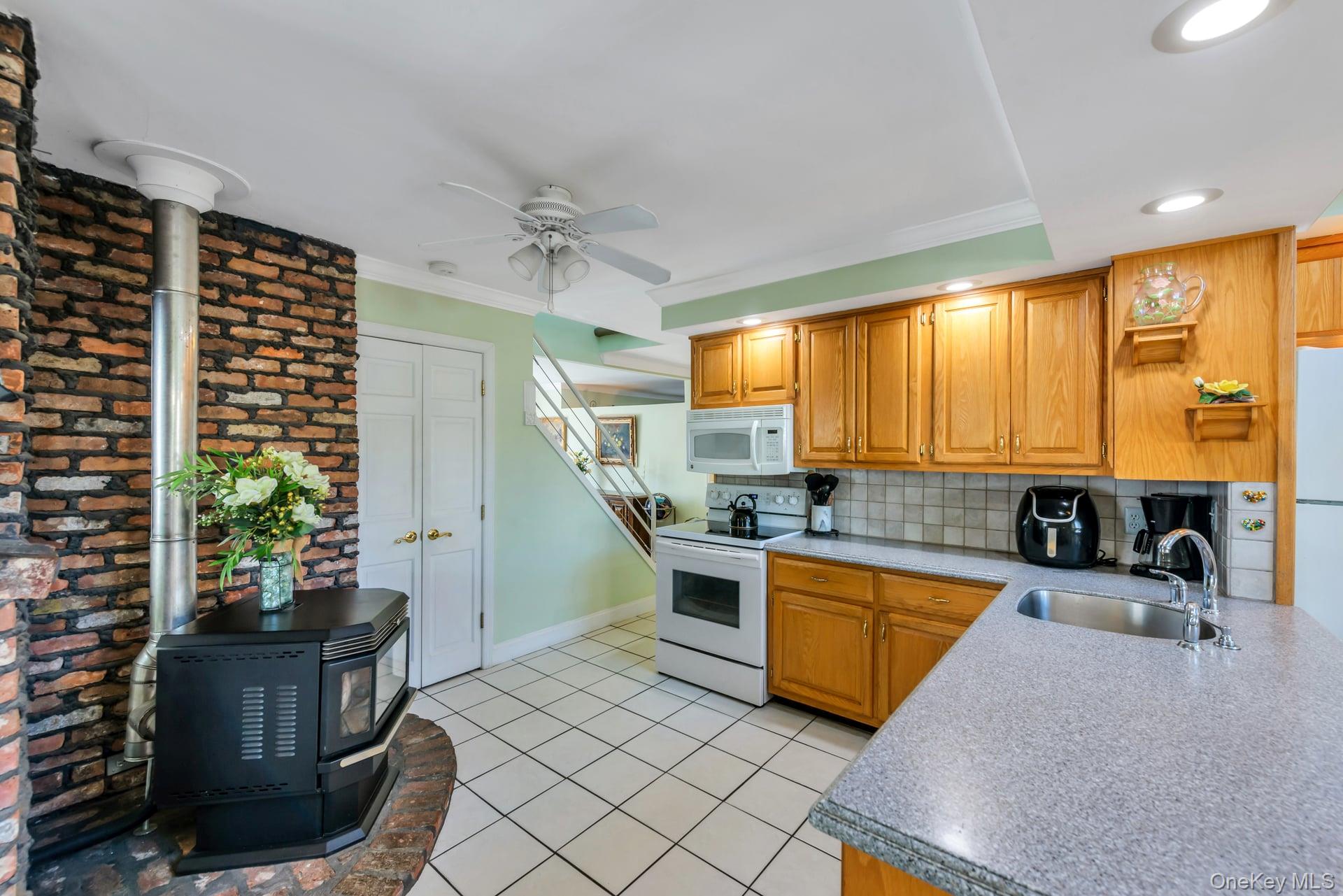 3591 Fiddler Lane Property Photo 4