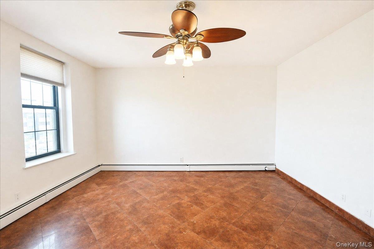 310 Riverside Boulevard 3i Property Photo 8