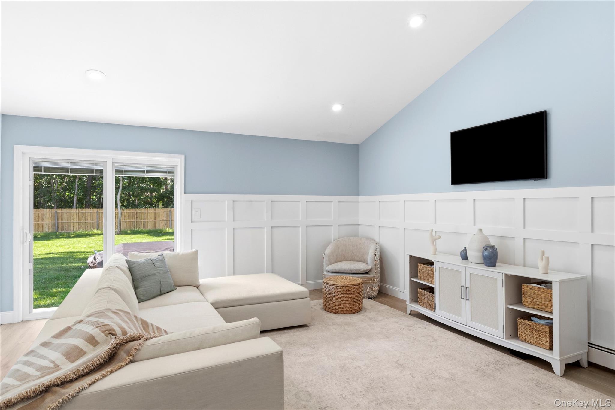 18 Ashford Drive Property Photo 2