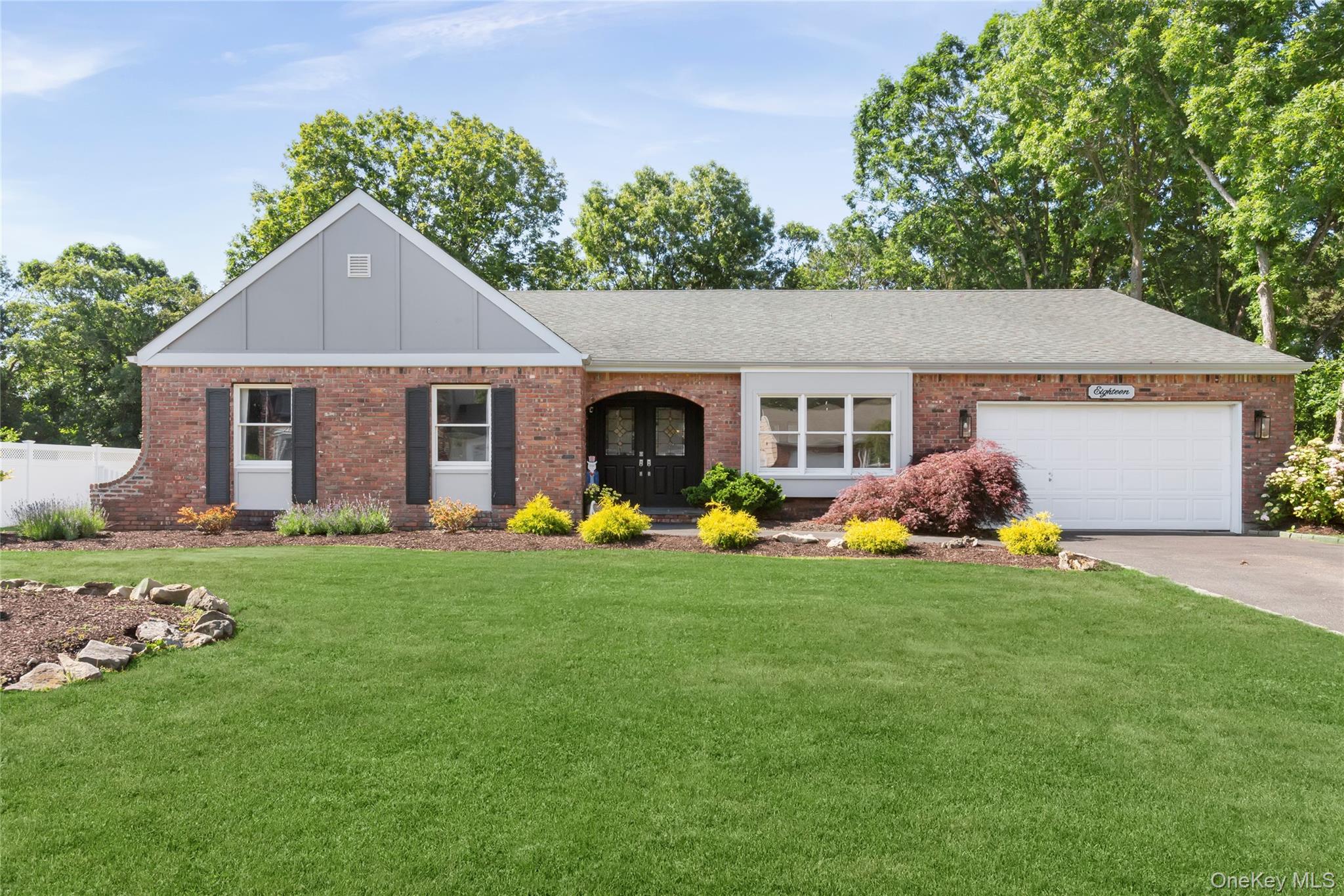 18 Ashford Drive Property Photo 15