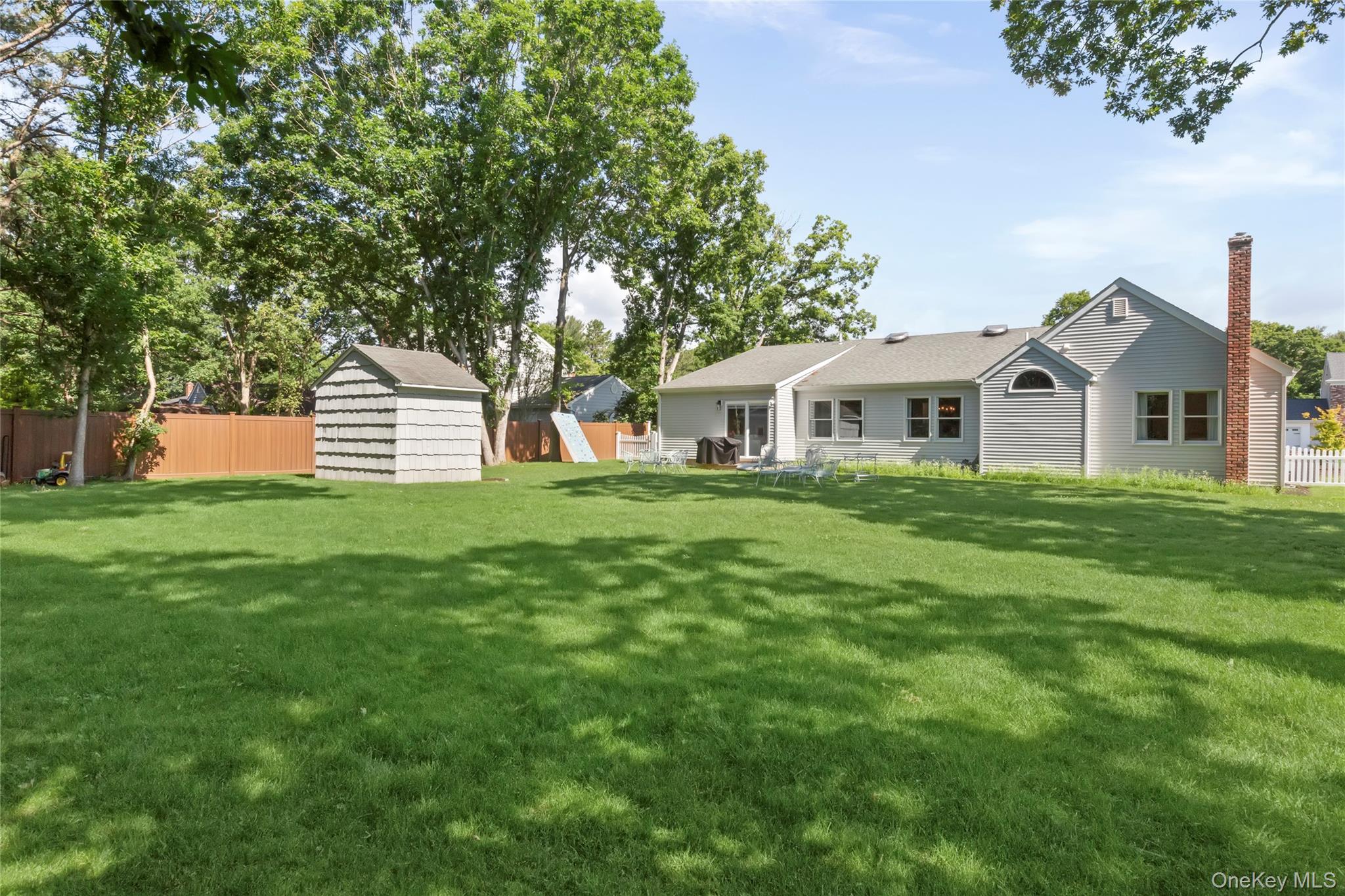 18 Ashford Drive Property Photo 17
