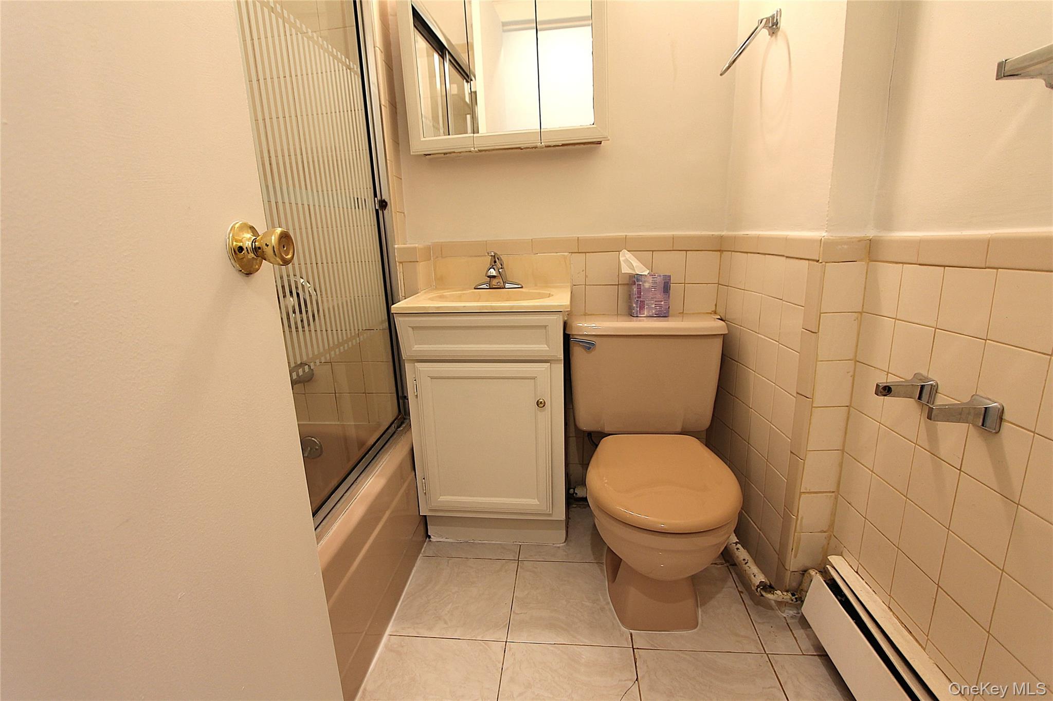66-32 74th Street Property Photo 15