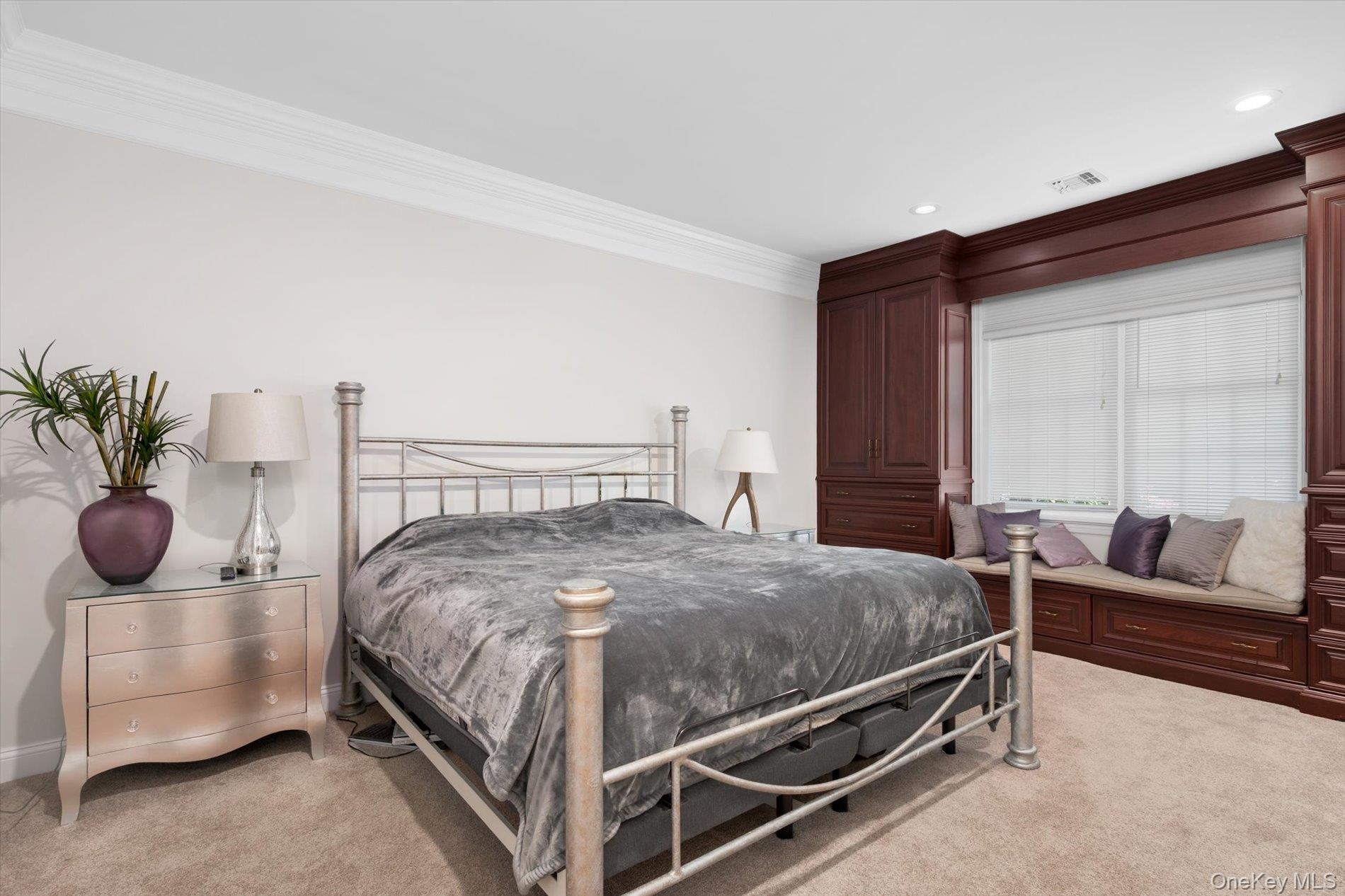 517 Bardini Drive Property Photo 4