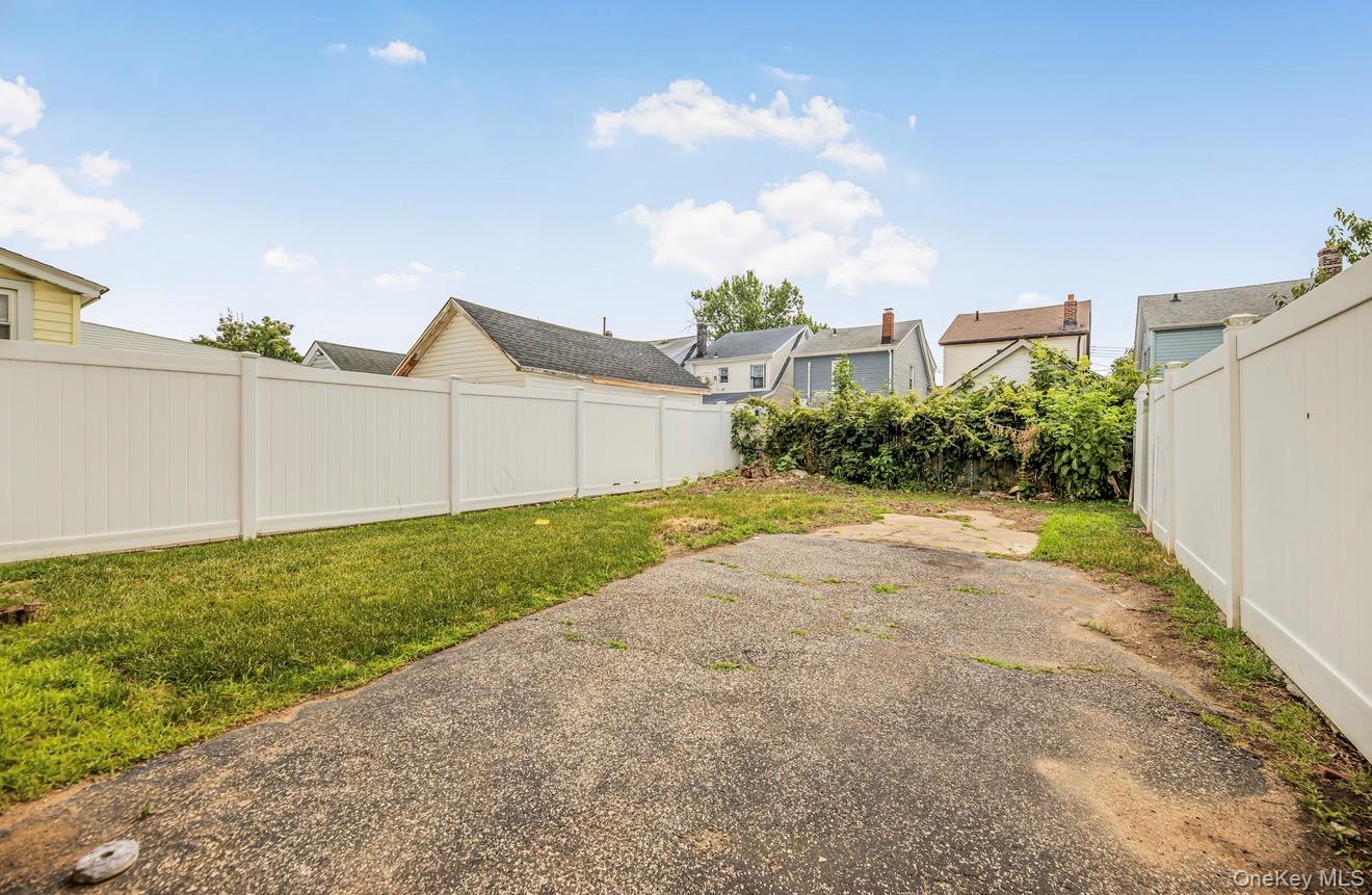 9036 209th Street Property Photo 11