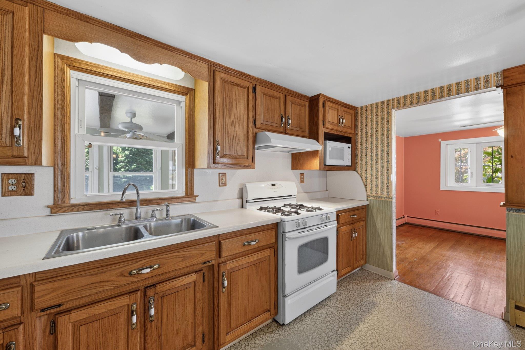 20 Hudson Drive Property Photo 6