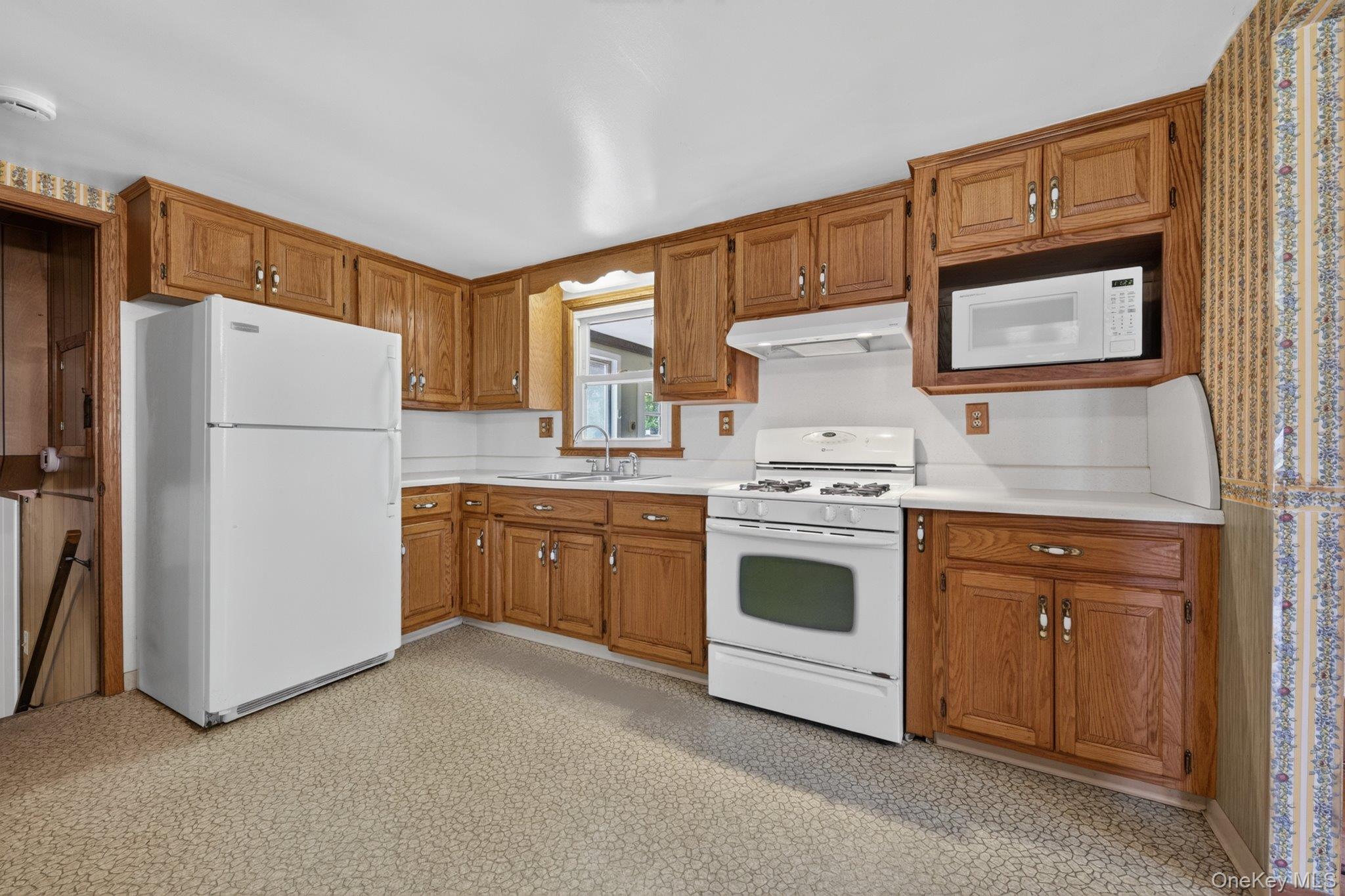 20 Hudson Drive Property Photo 7