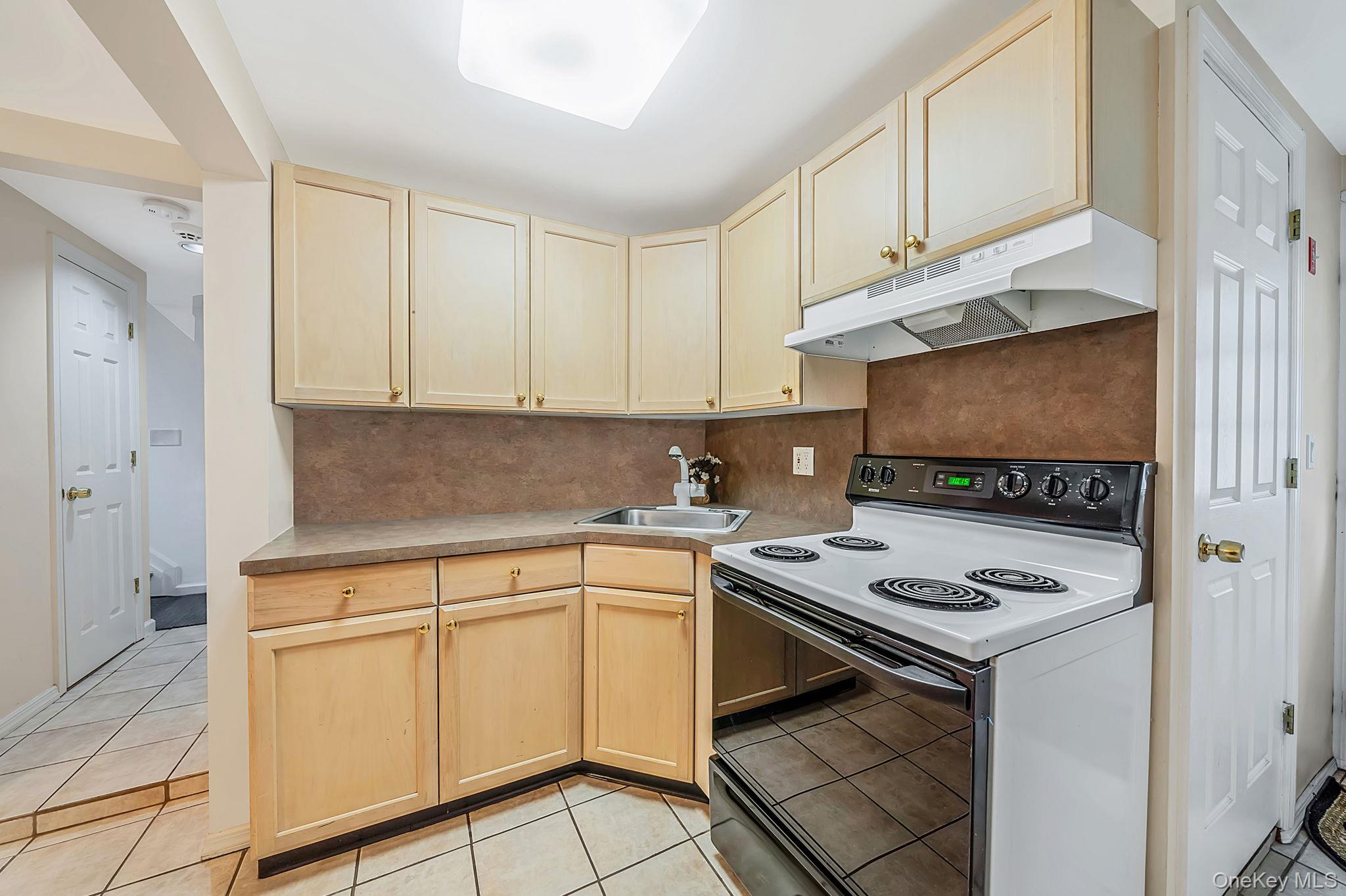 6 Smith Court Property Photo 36