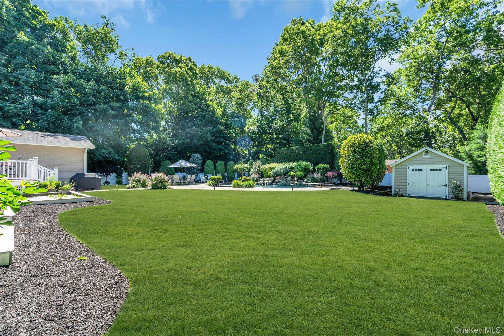 6 Averly Place Property Photo 40