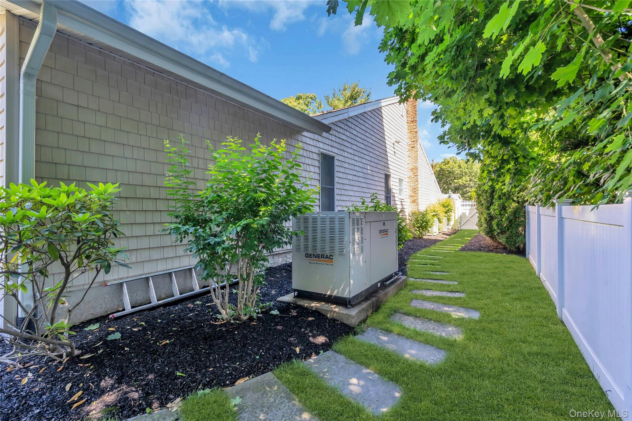 6 Averly Place Property Photo 45