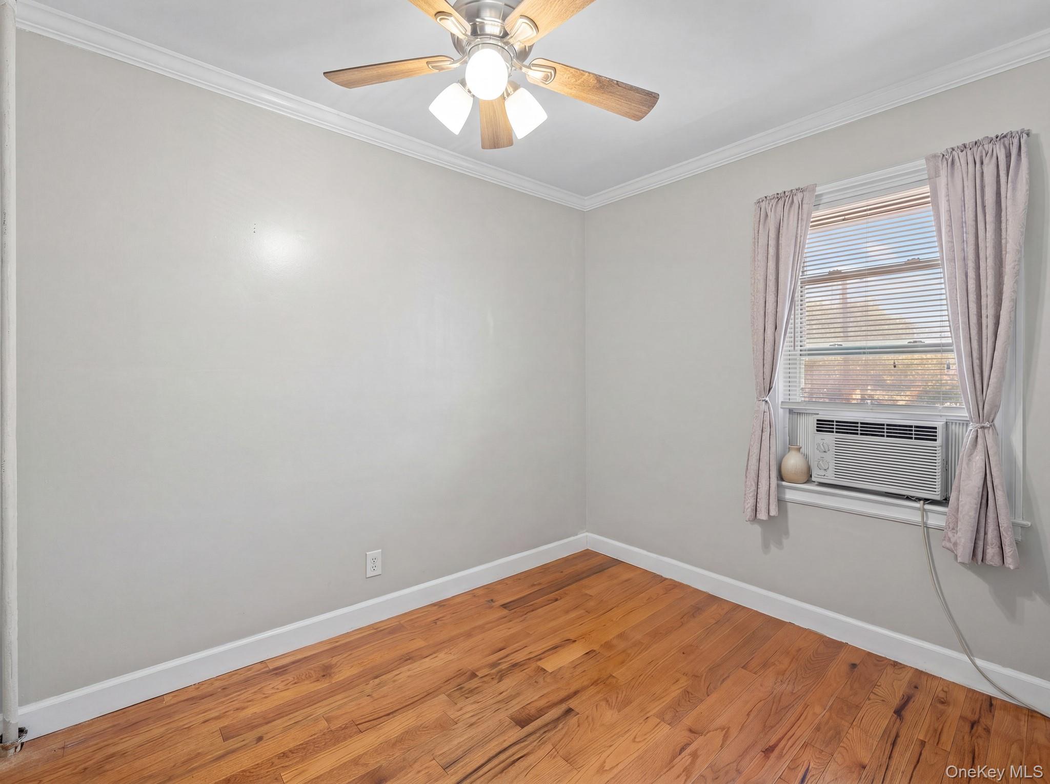 1511 E 51st Street Property Photo 6