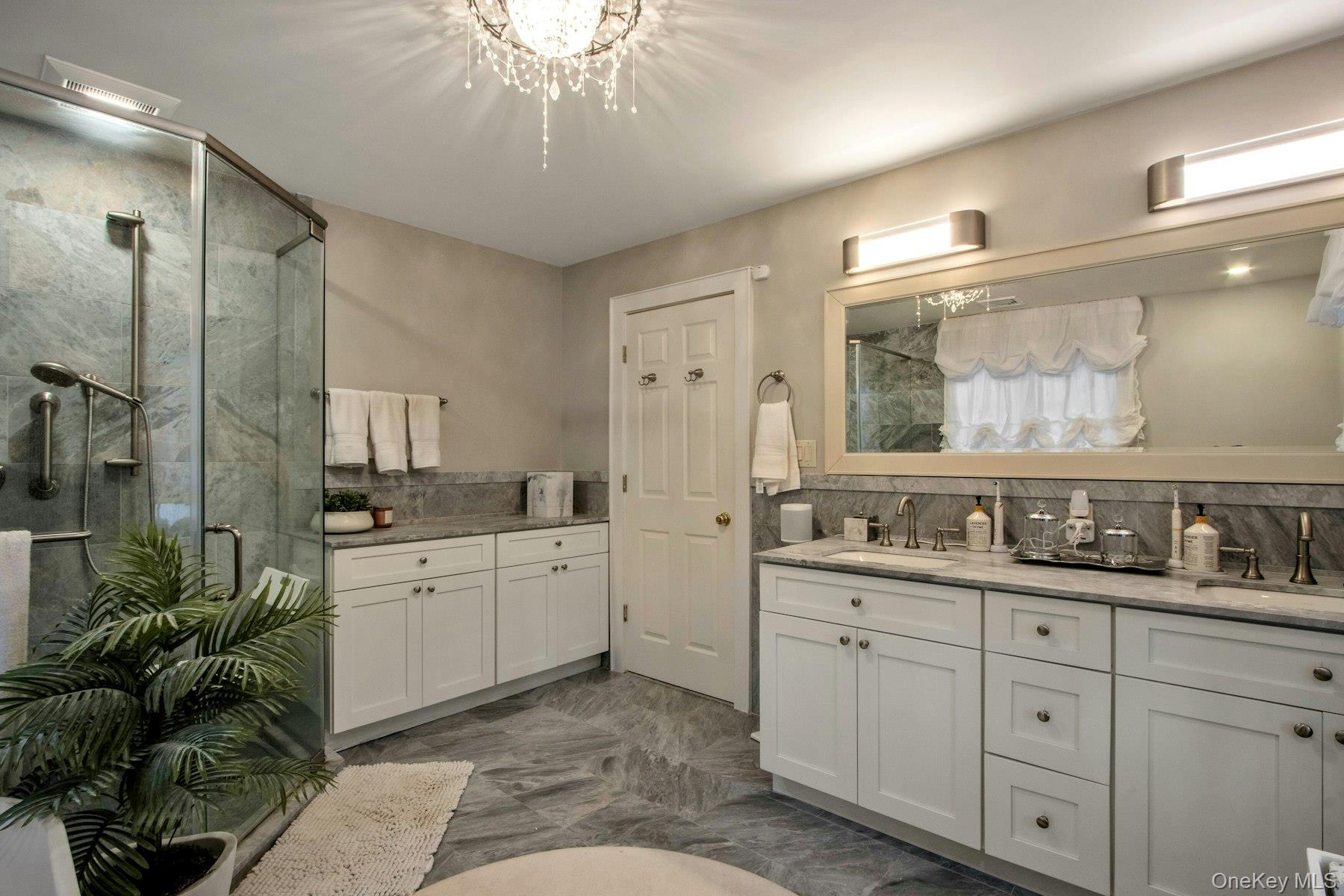 129 Washington Spring Road Property Photo 18