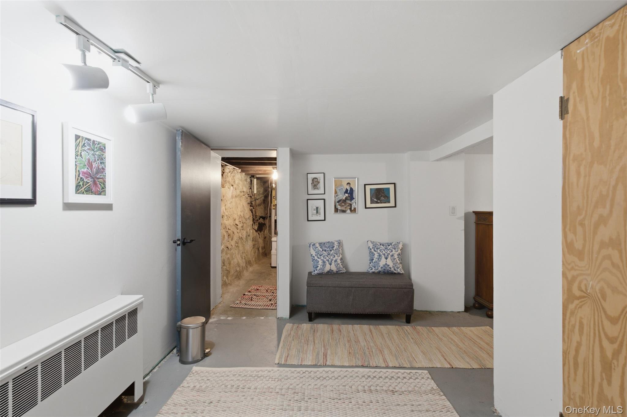 2 Anton Place Property Photo 26