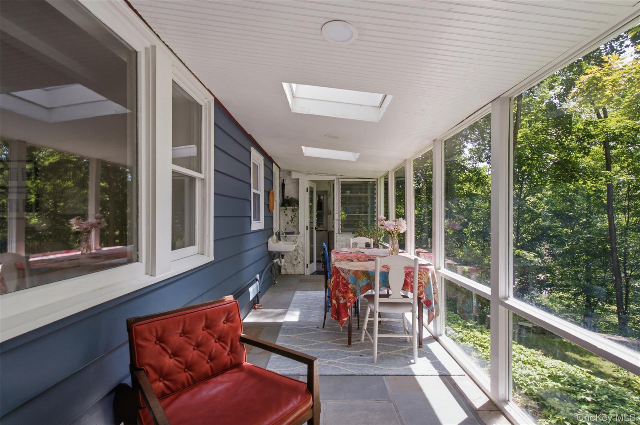 2 Anton Place Property Photo 28