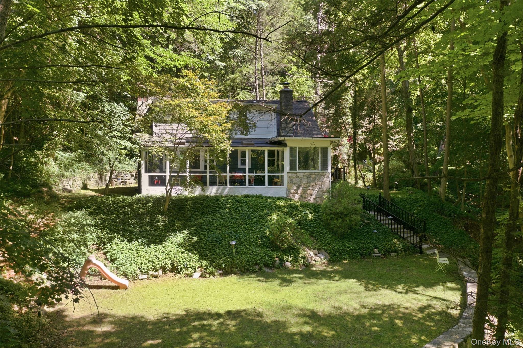 2 Anton Place Property Photo 35