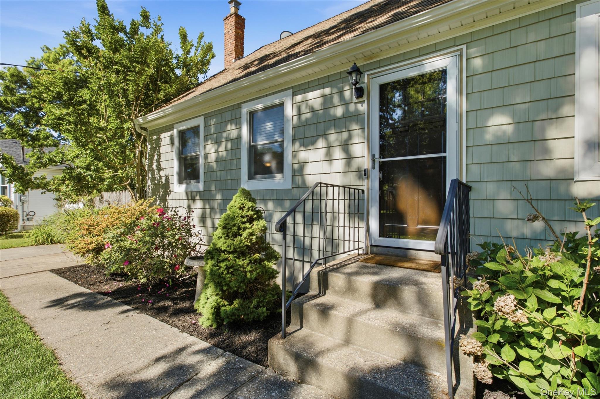 56 Burney Boulevard Property Photo 3