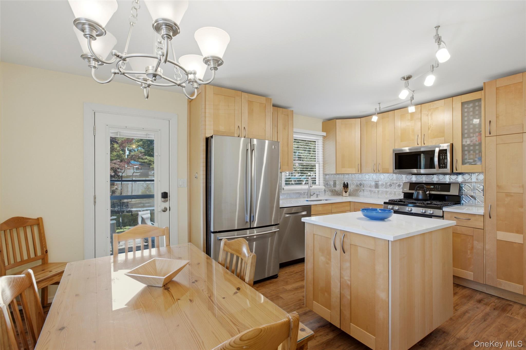 56 Burney Boulevard Property Photo 4
