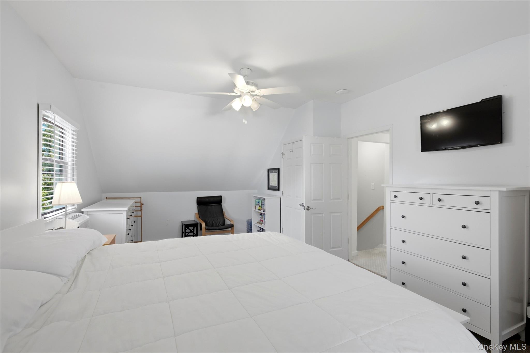 56 Burney Boulevard Property Photo 10