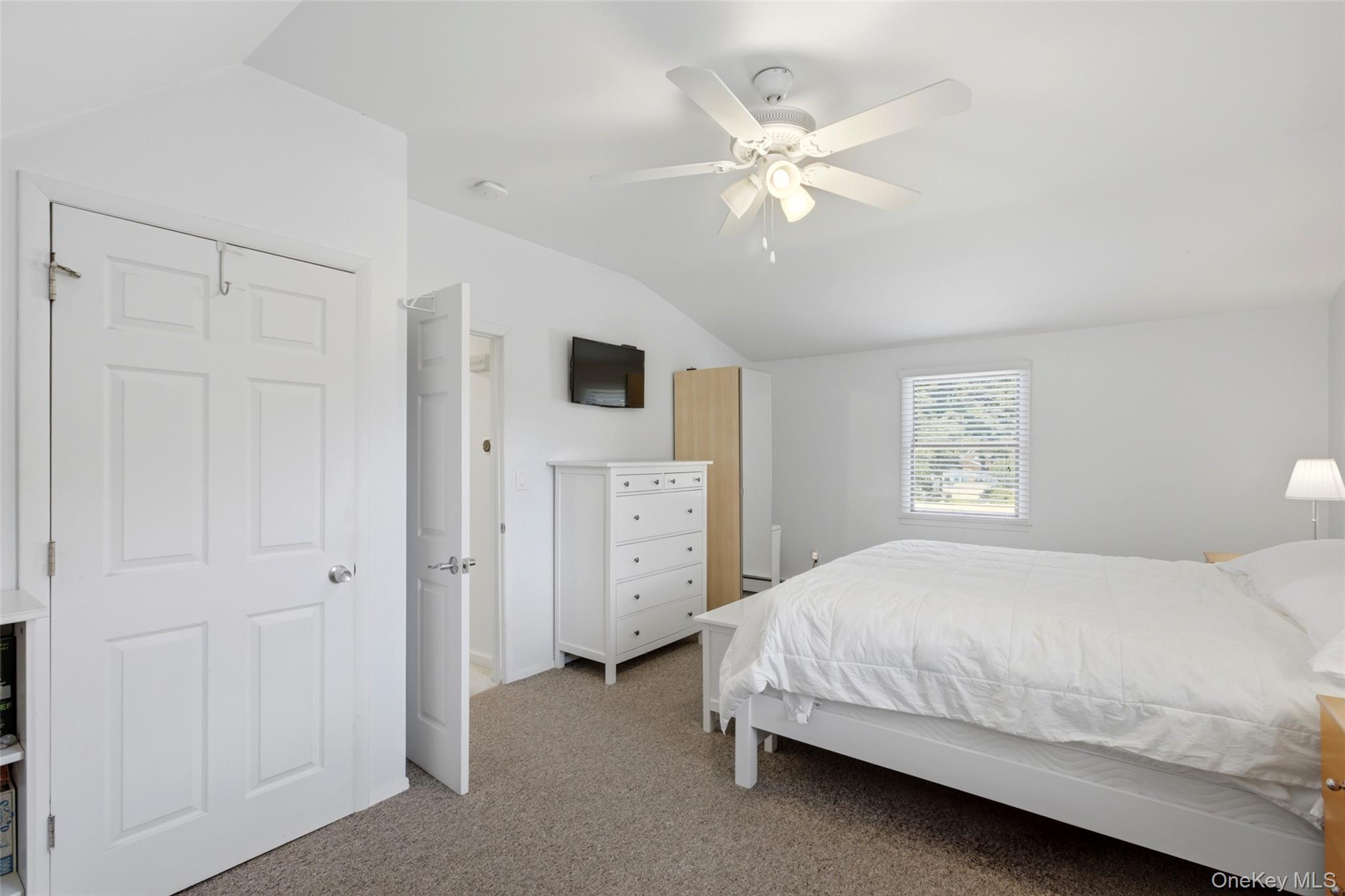 56 Burney Boulevard Property Photo 11