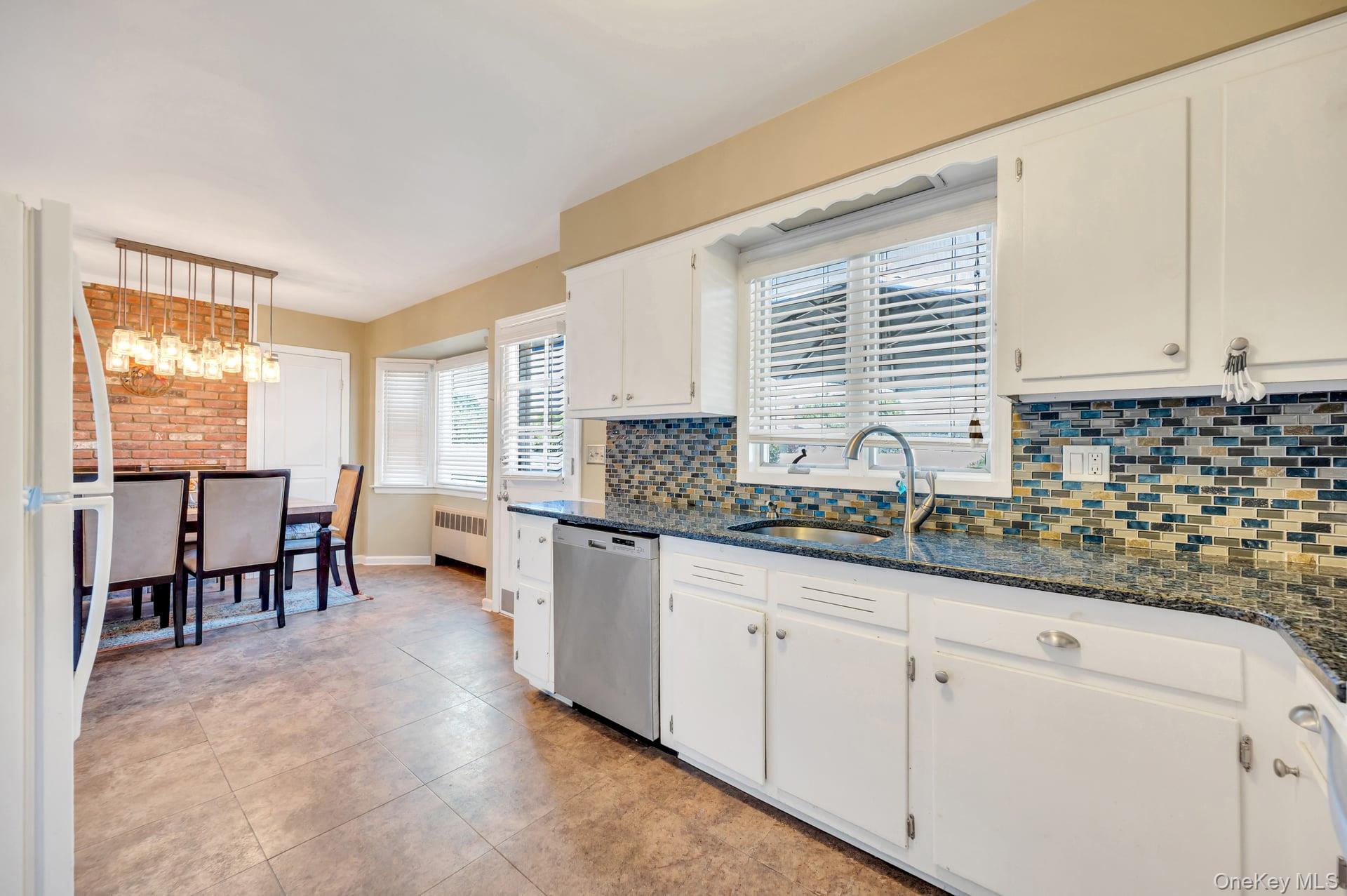 7 Albers Lane Property Photo 16