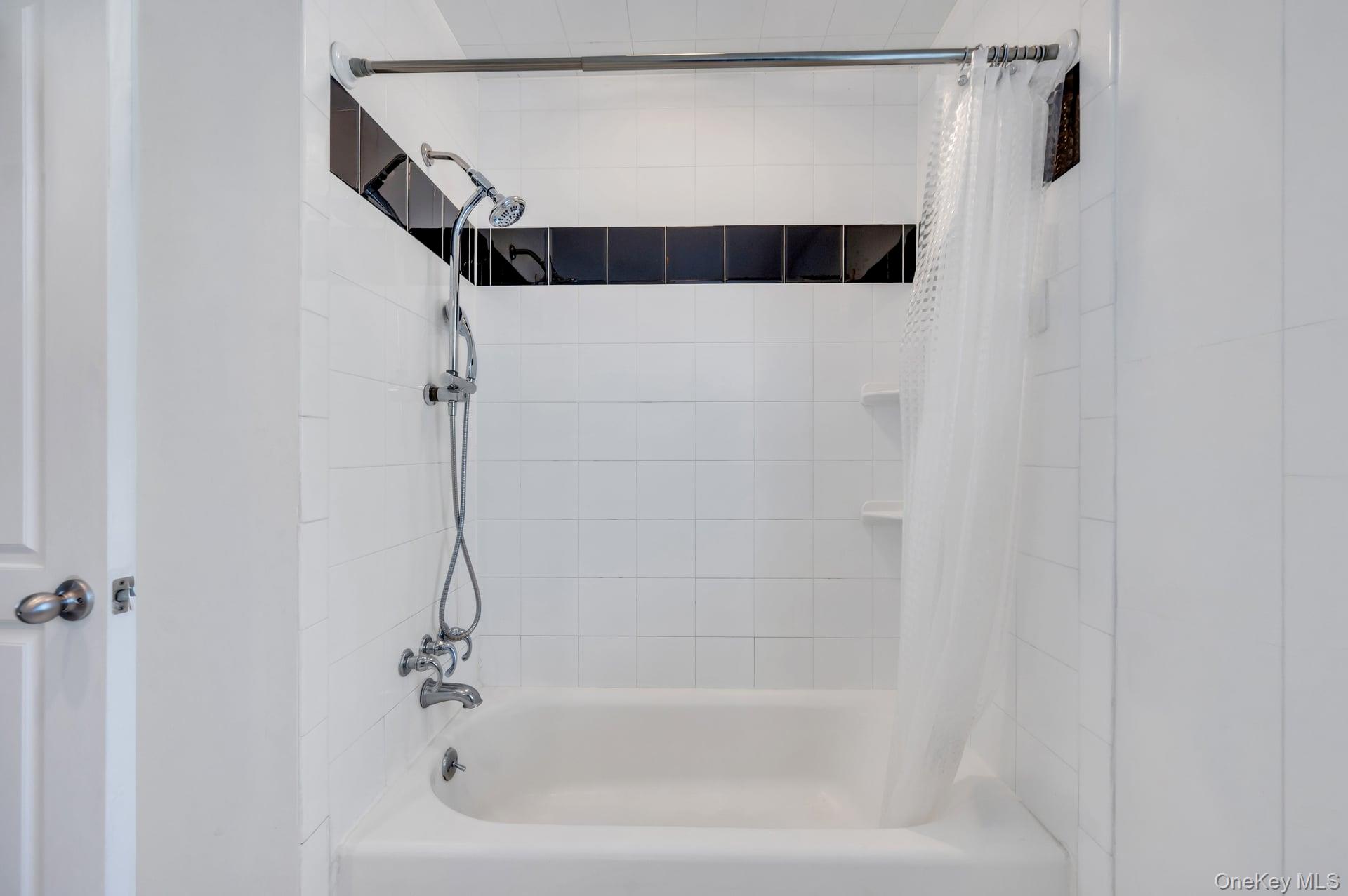 7 Albers Lane Property Photo 25