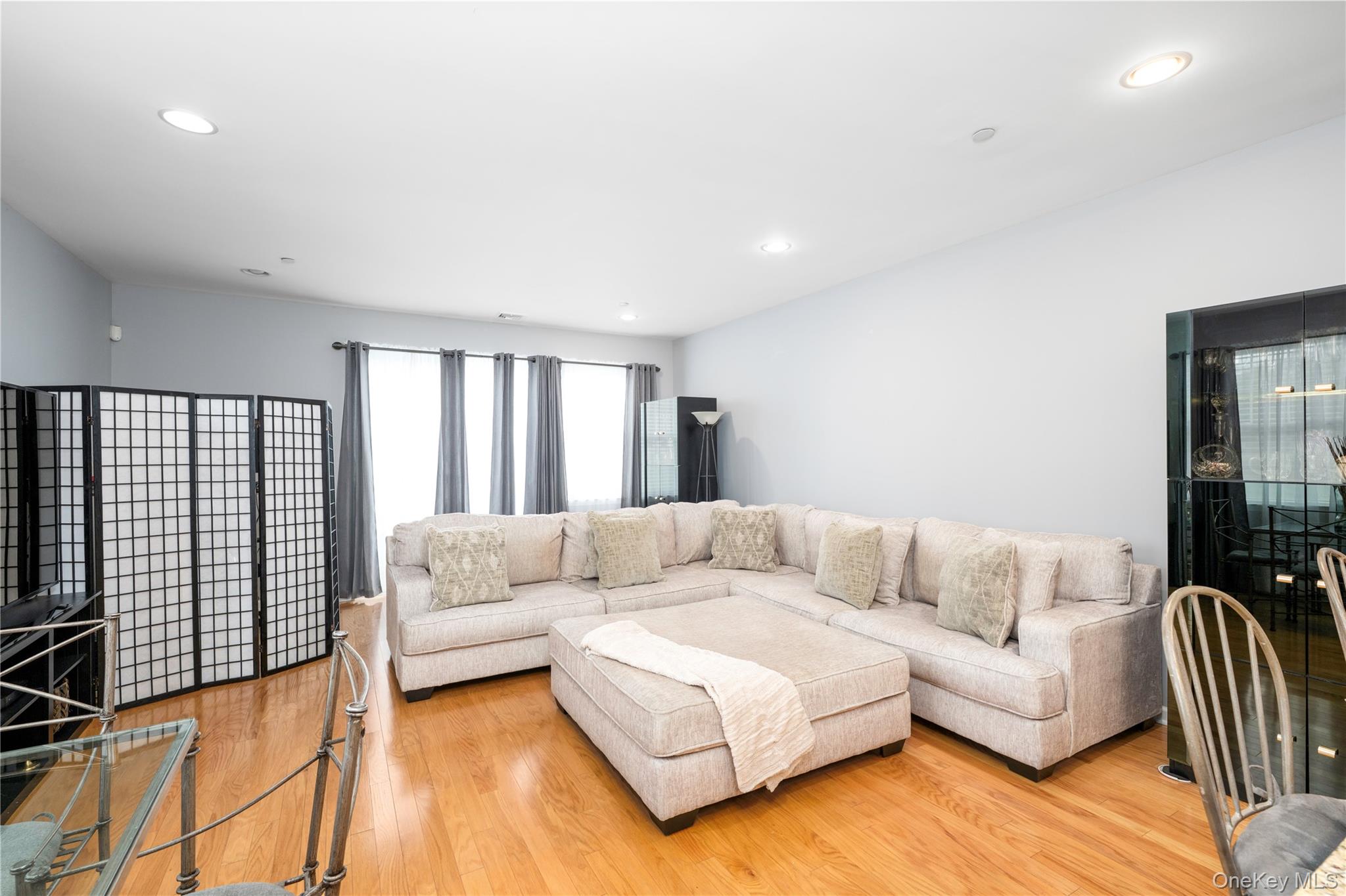 1 Halley Court Property Photo 7