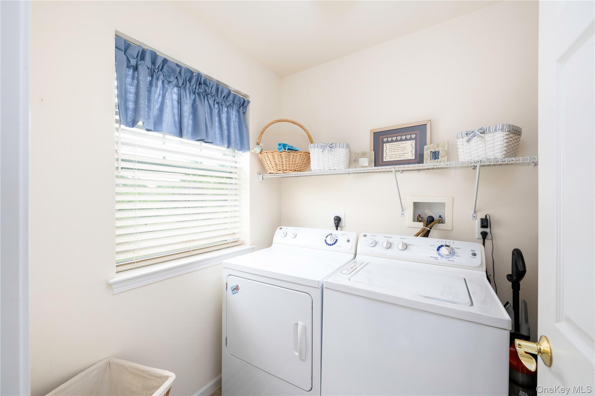 1 Halley Court Property Photo 17