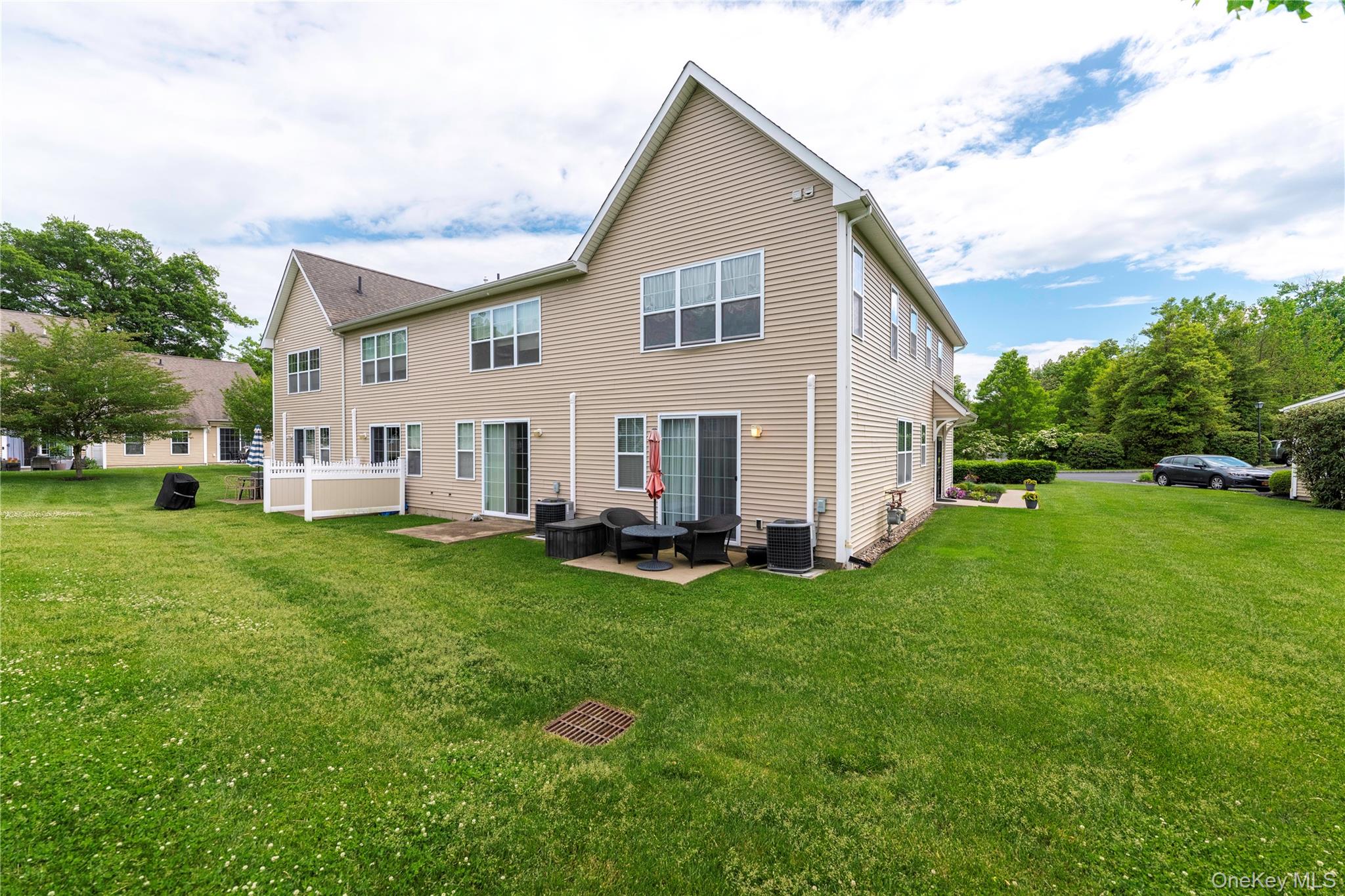 1 Halley Court Property Photo 20