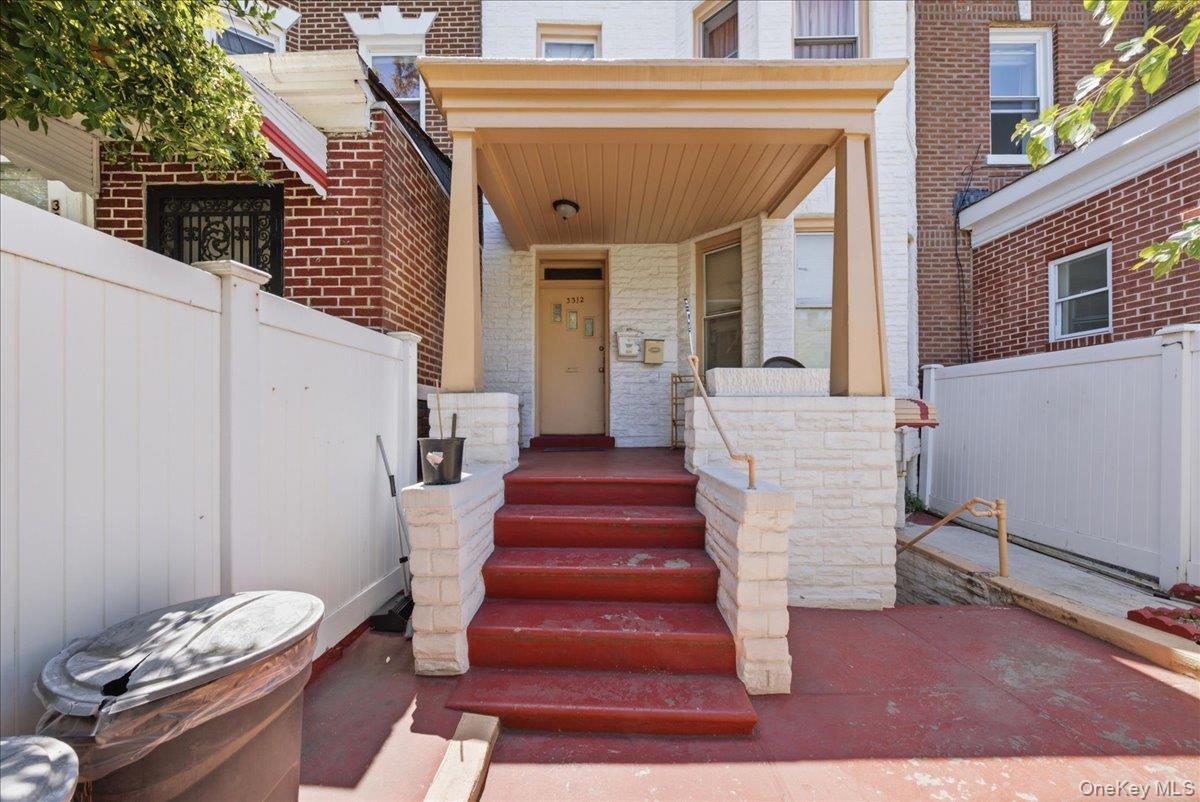 3312 Avenue D Property Photo 2