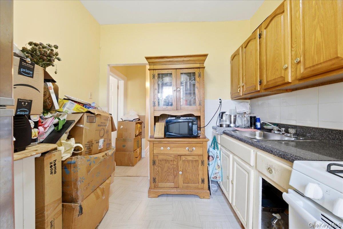 3312 Avenue D Property Photo 14
