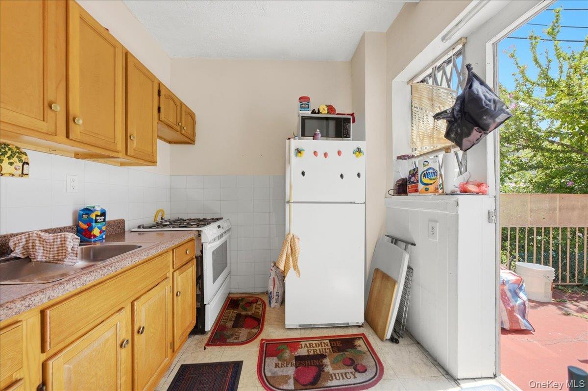 3312 Avenue D Property Photo 19