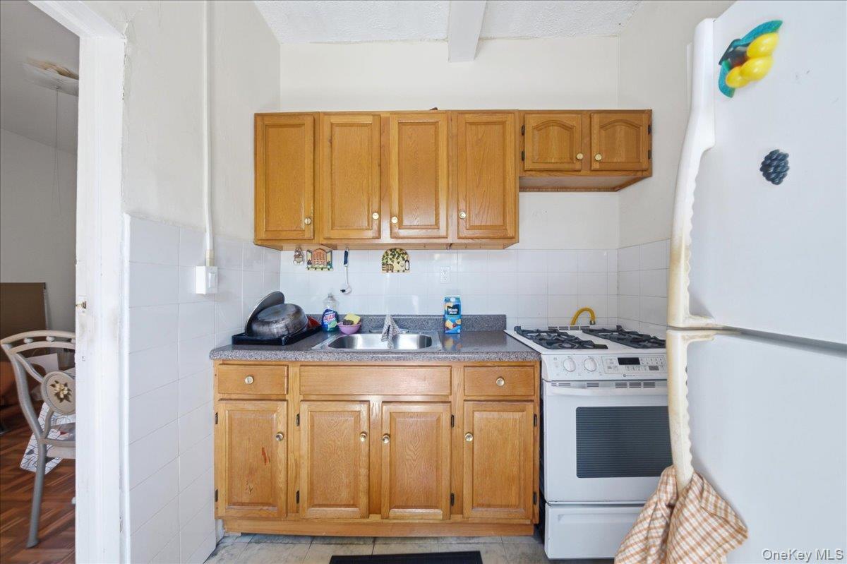 3312 Avenue D Property Photo 20