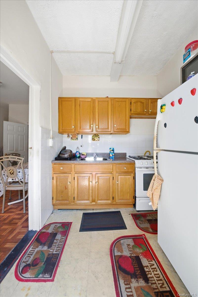 3312 Avenue D Property Photo 21