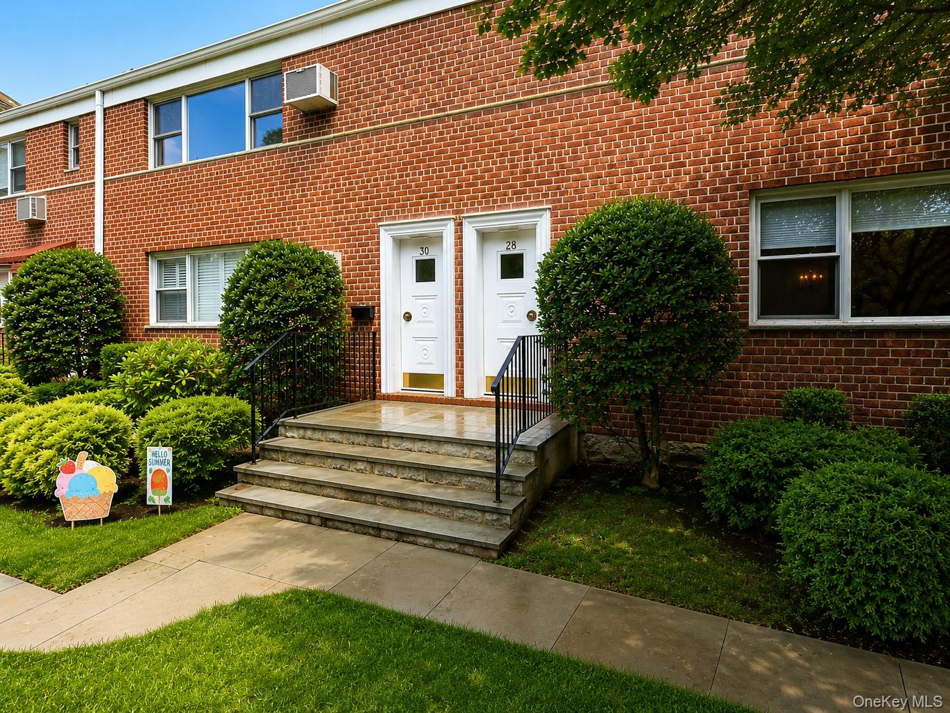 28 Oregon Avenue A Property Photo 5