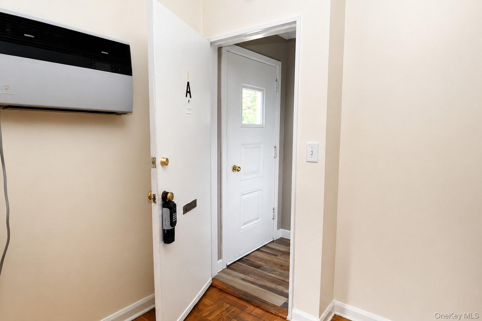 28 Oregon Avenue A Property Photo 7