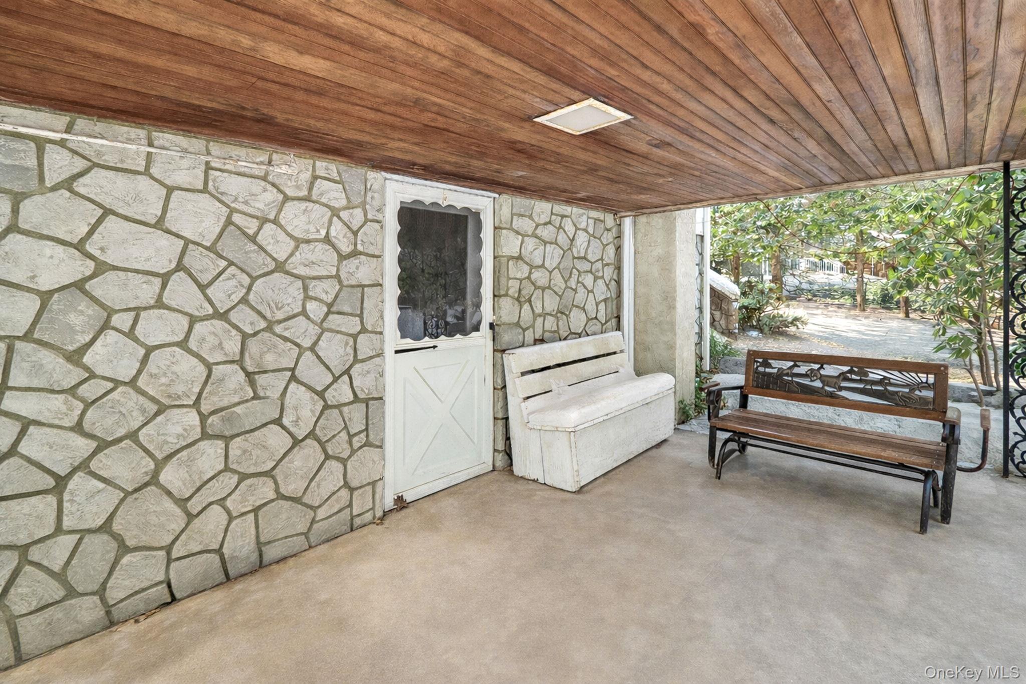 5 N Shenorock Drive Property Photo 21
