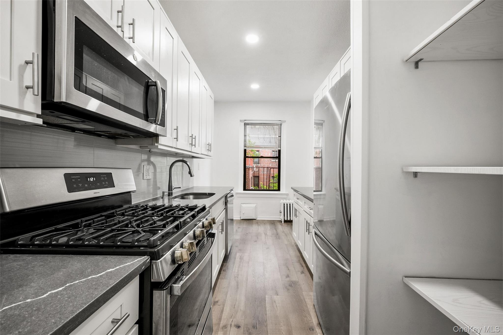 663 Locust Street 5d Property Photo 5