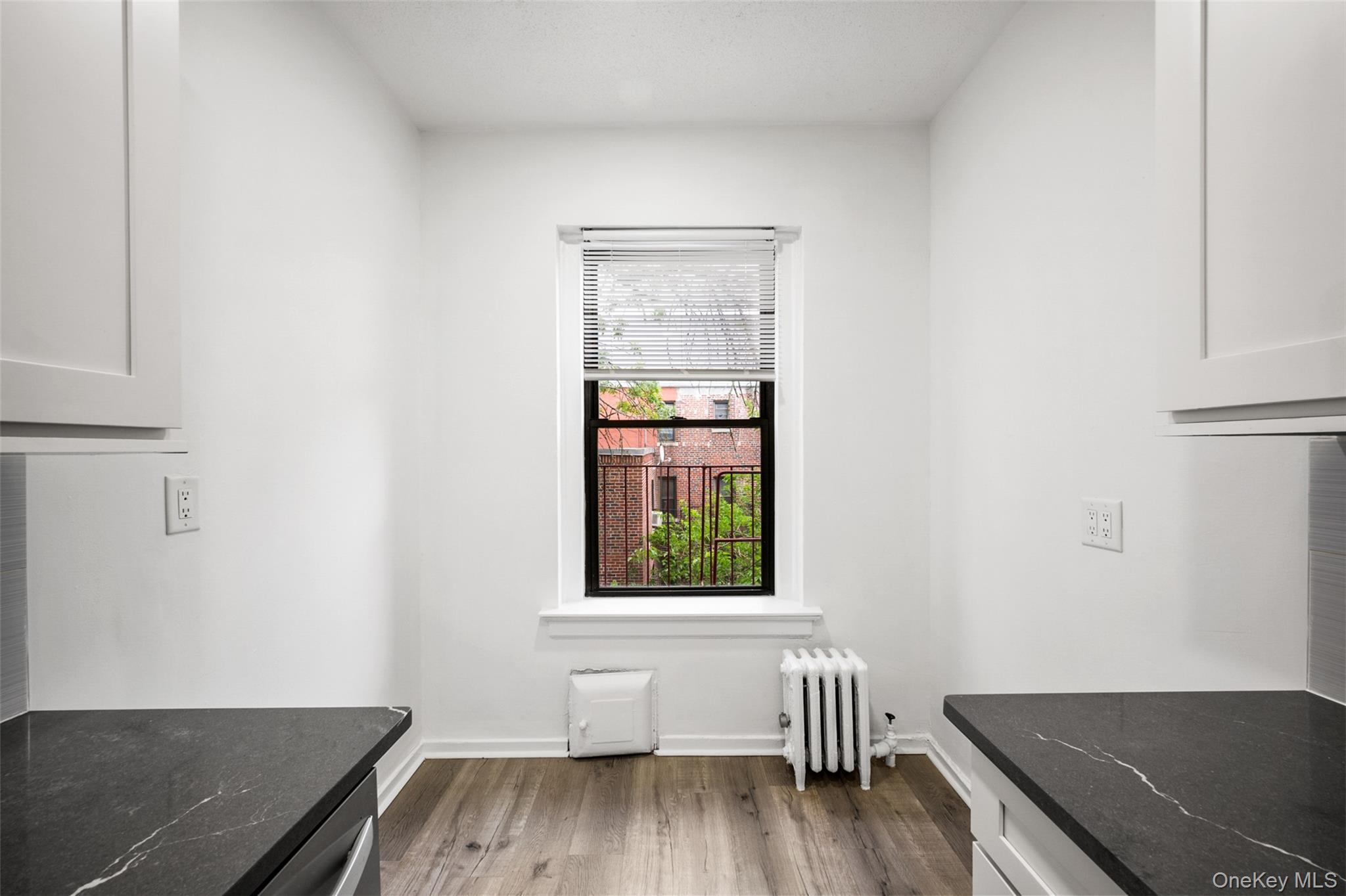 663 Locust Street 5d Property Photo 8