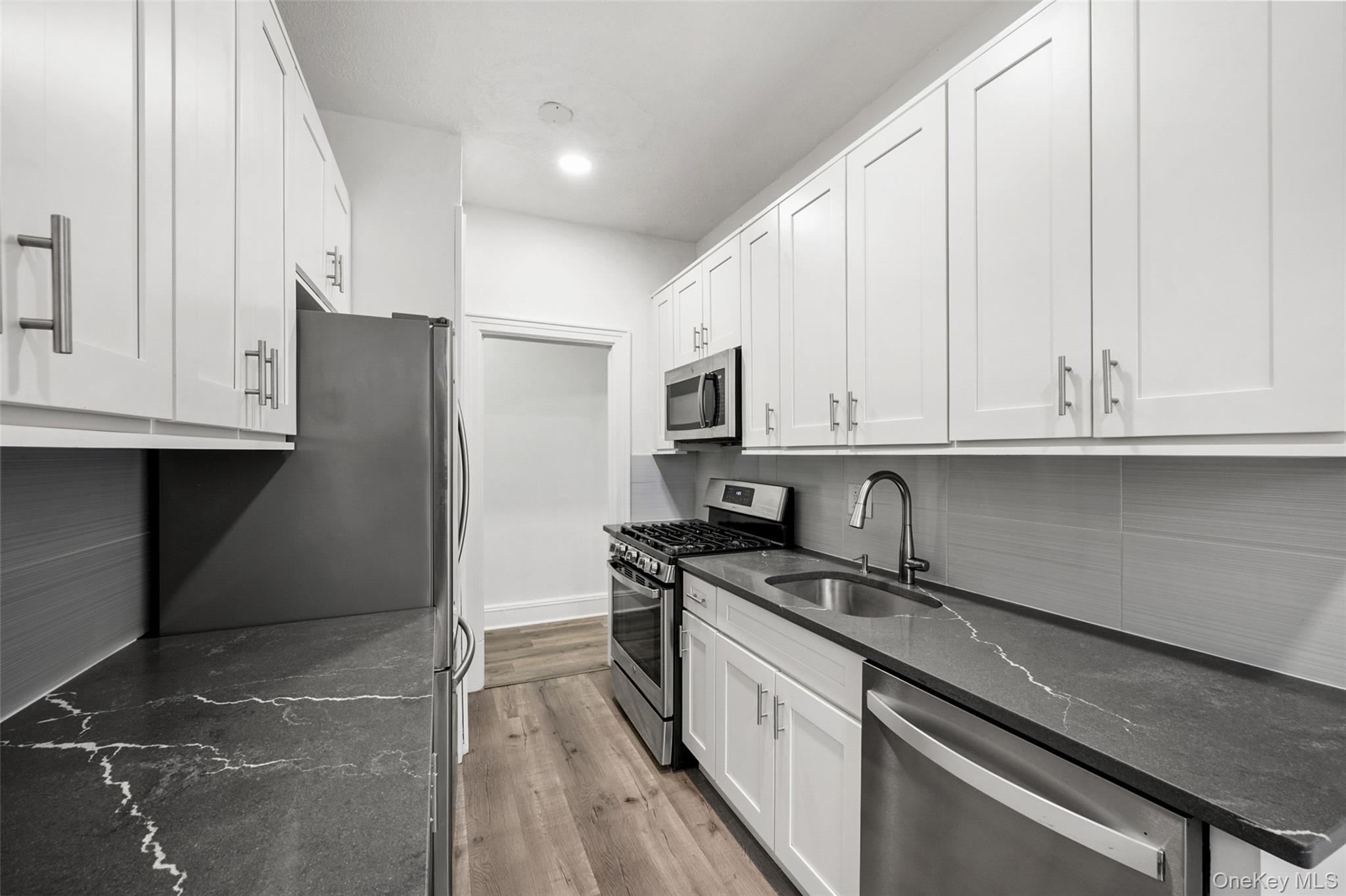 663 Locust Street 5d Property Photo 9