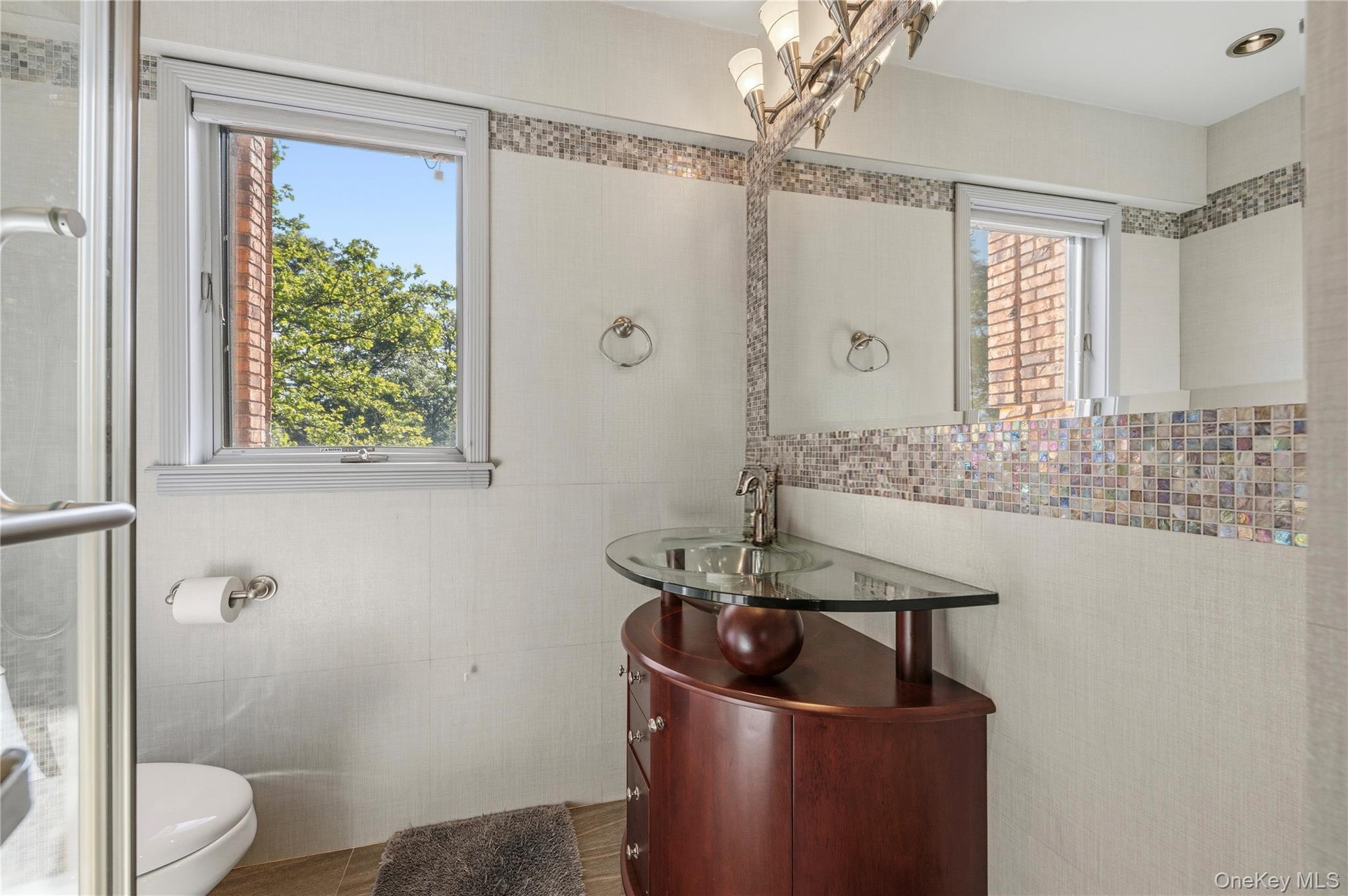 122 Lawrence Avenue Property Photo 23