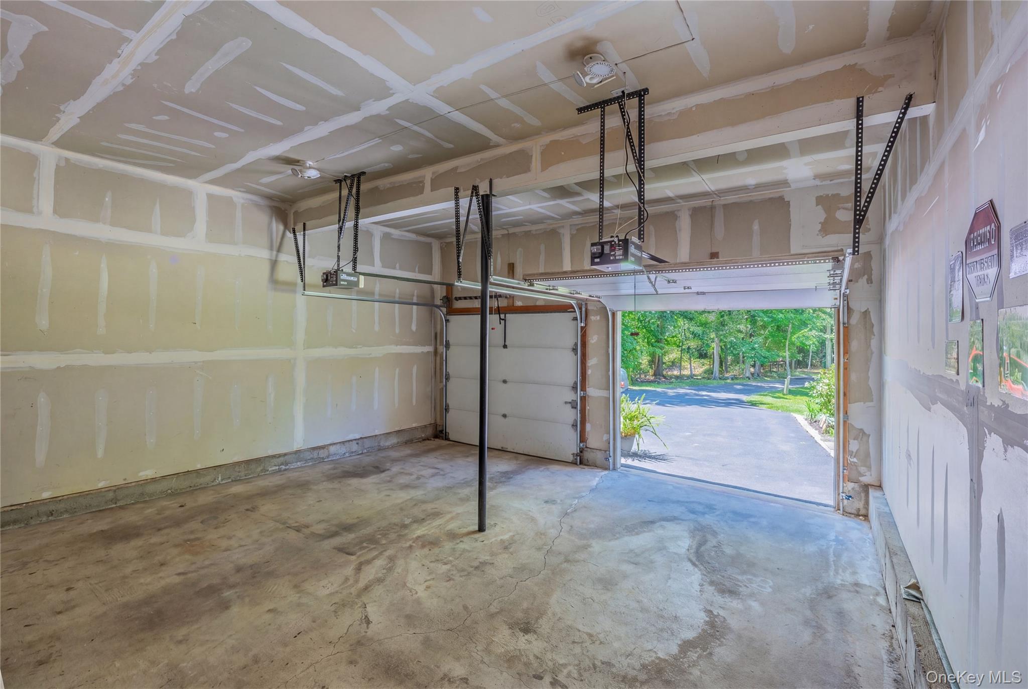 67 Oak Street Property Photo 27