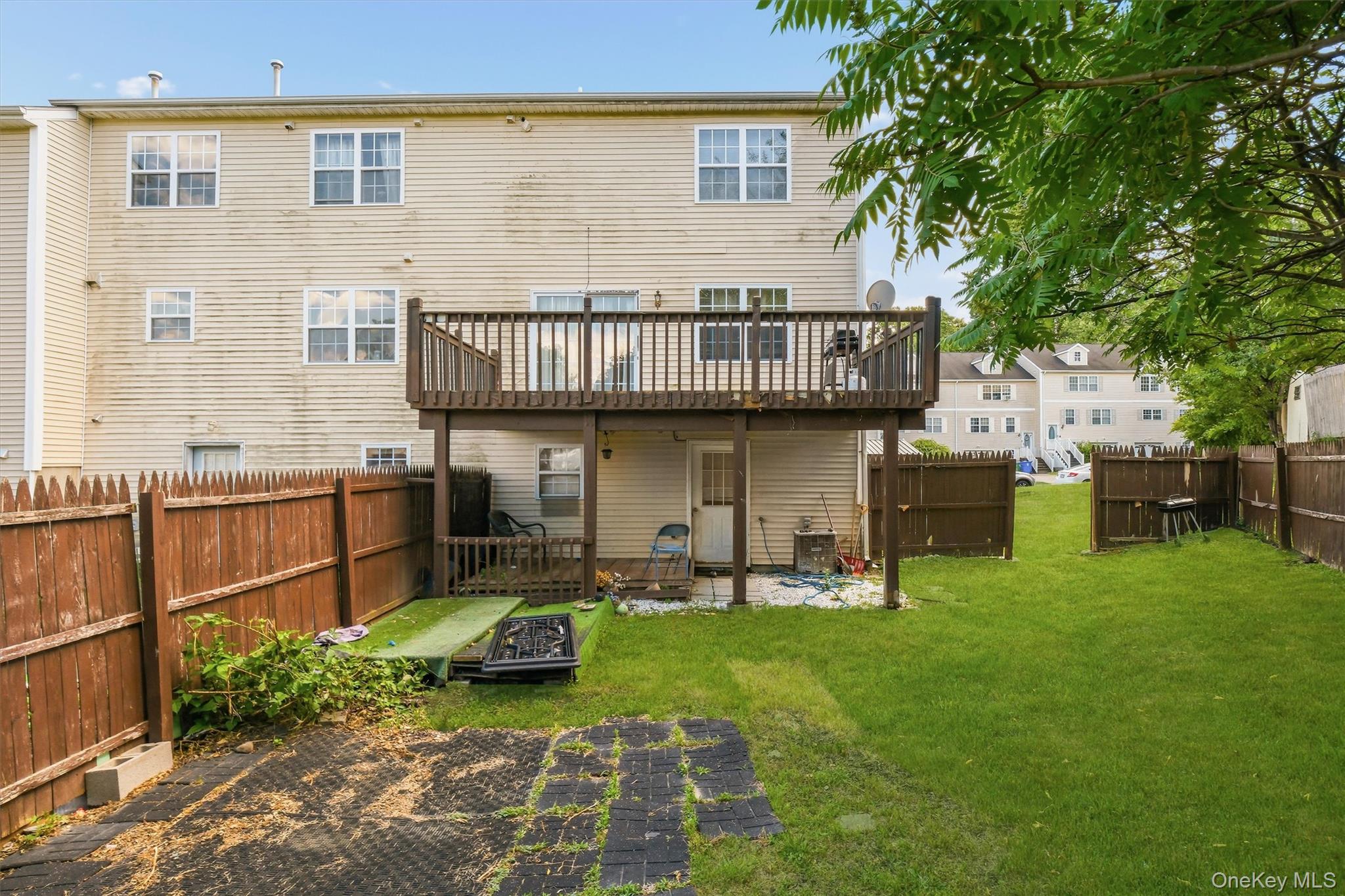 70 Peach Place Property Photo 27