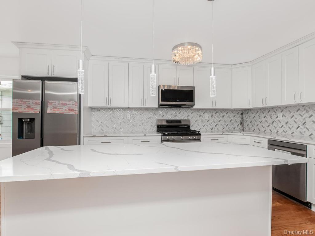 14415 226th Street Property Photo 4