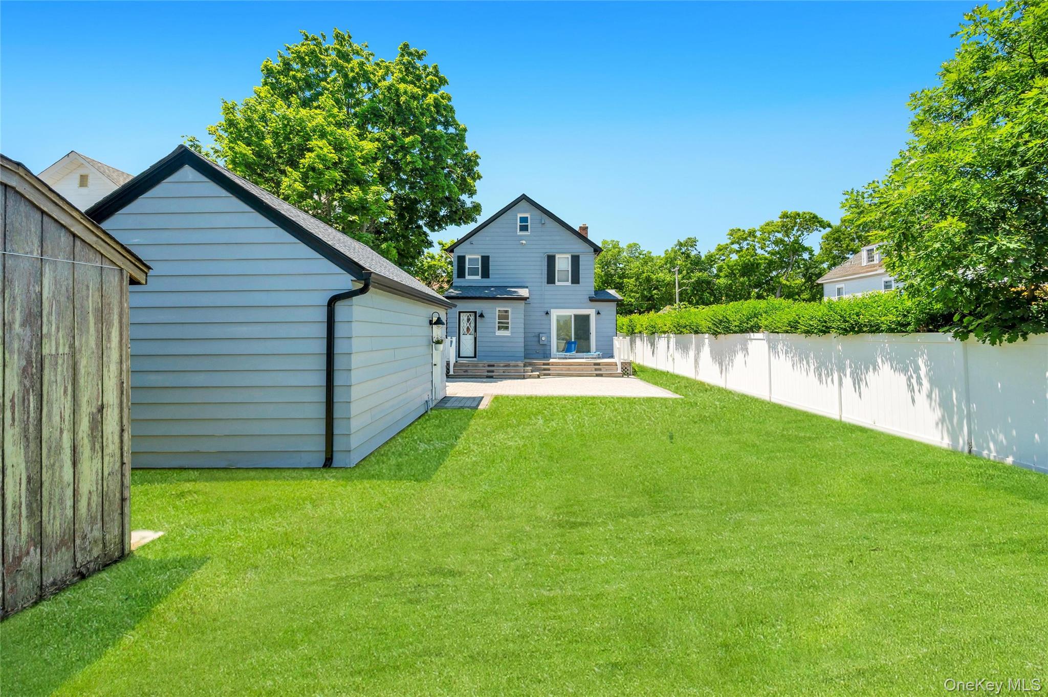 105 Maple Avenue Property Photo 3