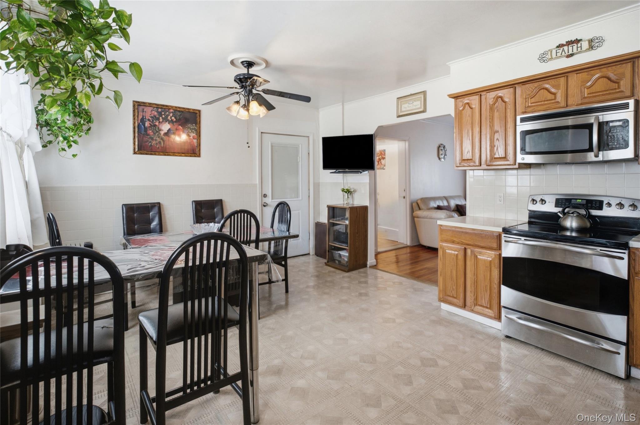 145 Calebs Path Property Photo 4