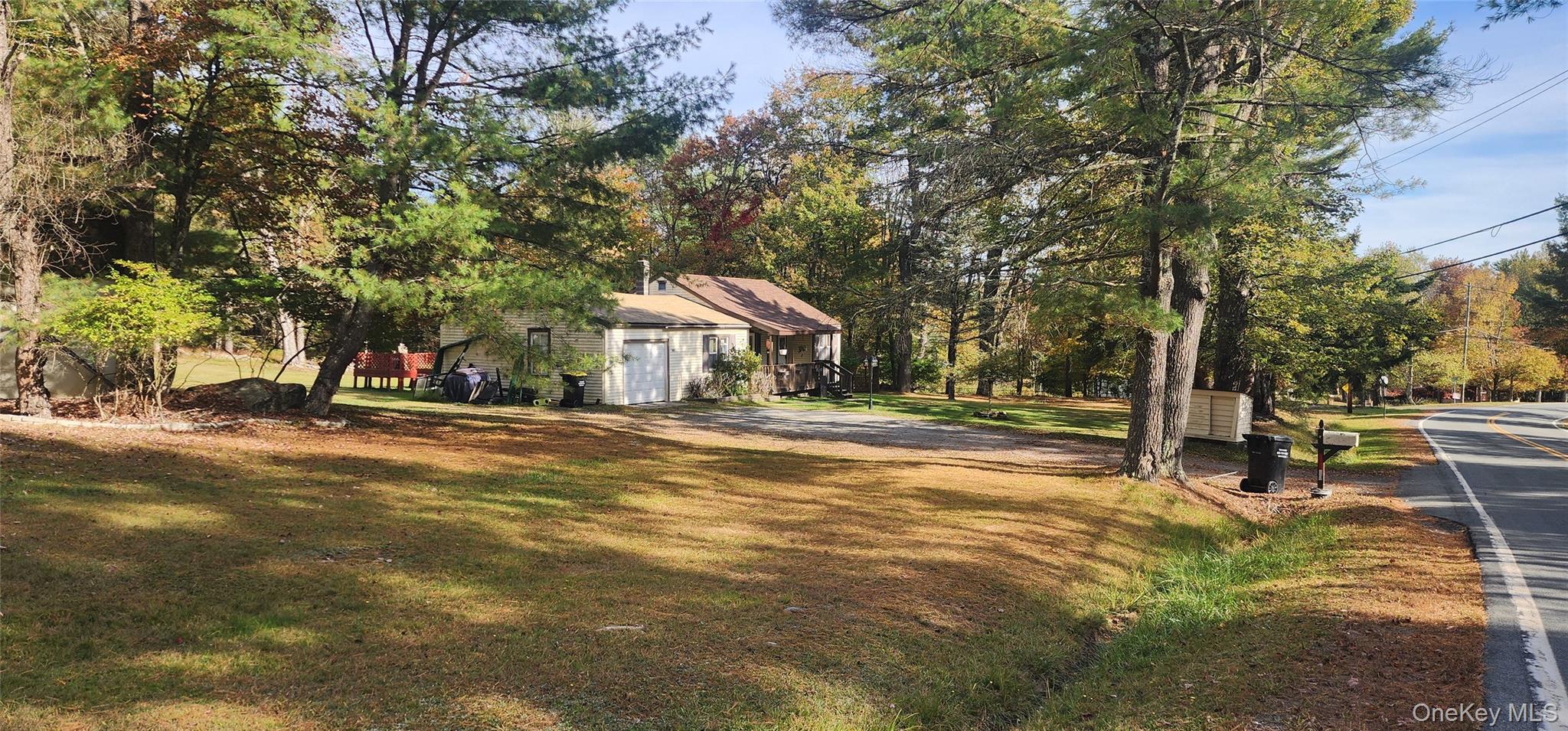 565 Cold Spring Road Property Photo 4