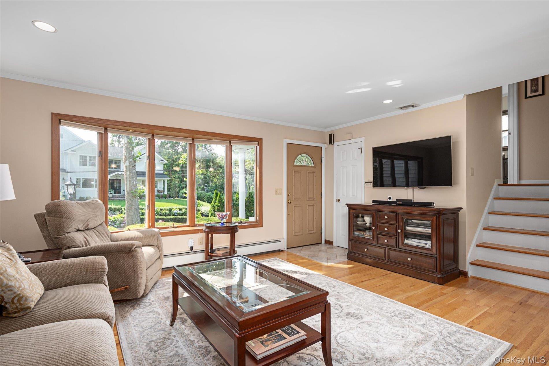 7 Layne Way Property Photo 3