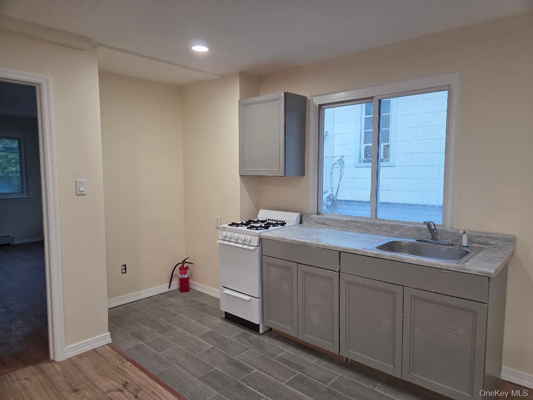 1170A Port Washington Boulevard Property Photo 1