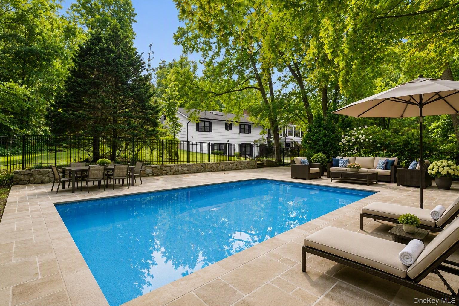 60 Cherry Street Property Photo 1